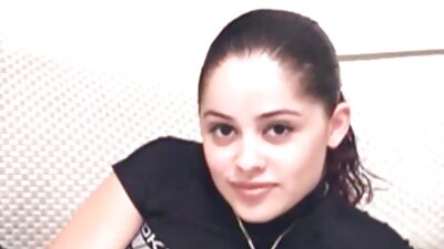 Ein junges Kindermädchen organisierte zu Hause kostenlose deutsche teen pornos eine Show über das Reiten eines Dildos