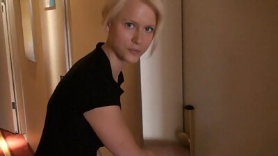 Junge beste deutsche sexfilme Brünette küsste im Badezimmer auf den Mund und fickte Schlampe