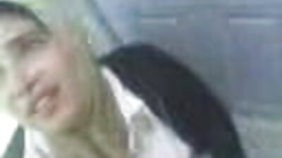 Die junge Schönheit Evelyn Dellai bekommt einen langen sex filme deusch Schwanz in ihre Muschi.