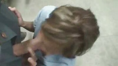 schöne Lesbe fickt mit Musik in den Arsch und hausfrauen fickfilme genießt den Kuss