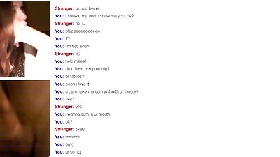 Mulatte und Mulatte genießen einen kostenlose deutsche pornofilme leidenschaftlichen Kuss in gemütlicher Atmosphäre